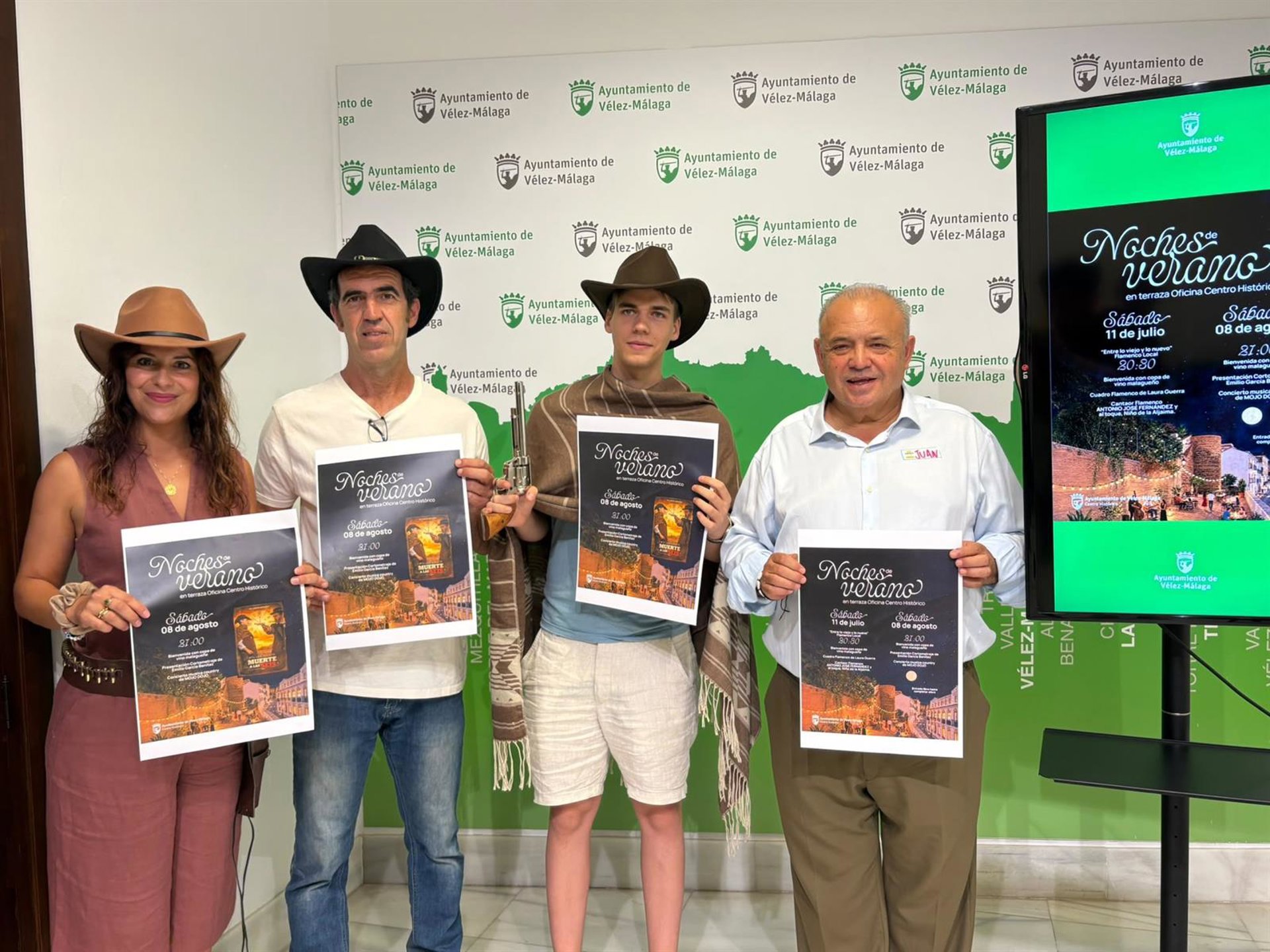 La terraza de la Oficina del Centro Histórico de Vélez acoge 'Noches de Verano' con flamenco y música country