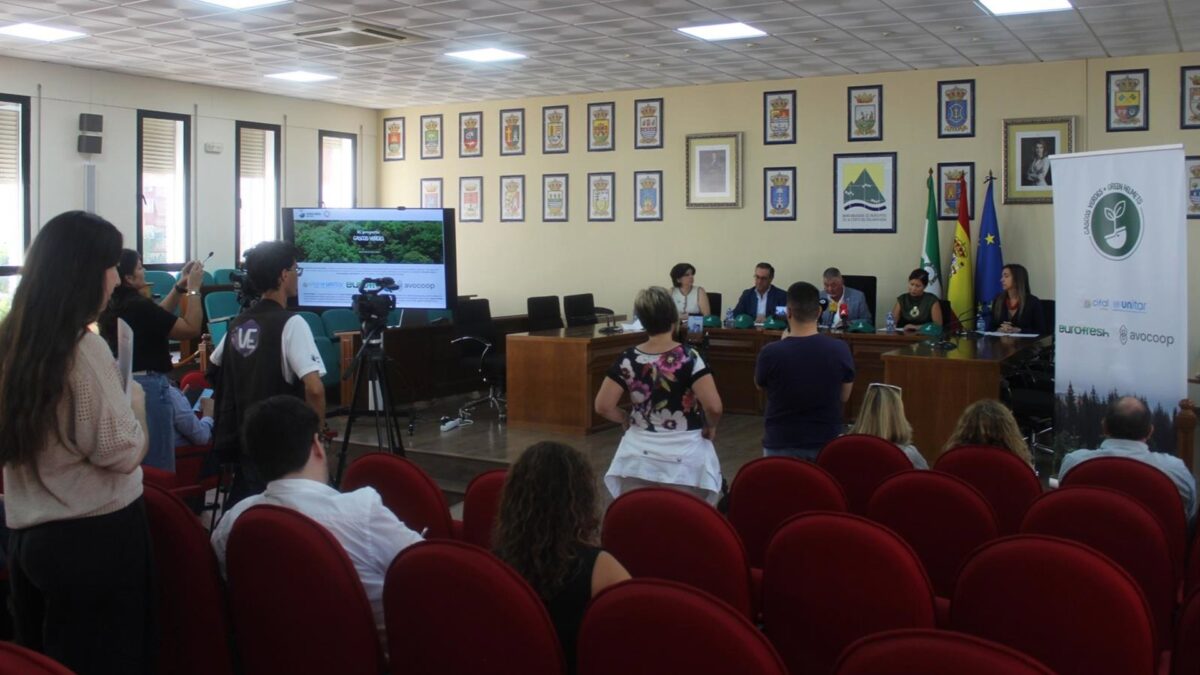 Las empresas Eurofresh y Avocoop se unen a los Cascos Verdes para formar a jóvenes en la Axarquía junto a Cifal