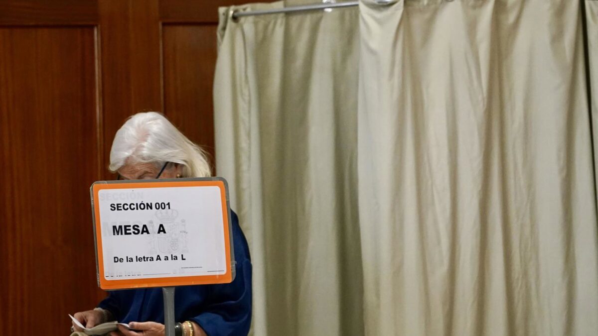 Más de 1.284.000 malagueños podrán votar este domingo en las elecciones, un 4,8% más que en 2022