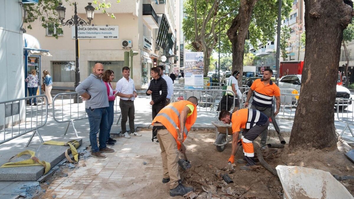 Marbella inicia las obras de renovación integral del acerado en la avenida Ricardo Soriano