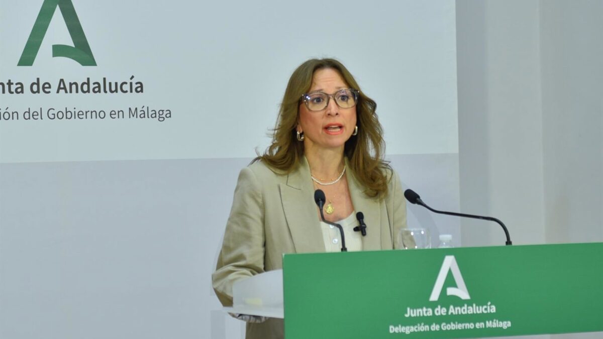 Navarro destaca que en el periodo electoral "la maquinaria administrativa no se ha frenado"