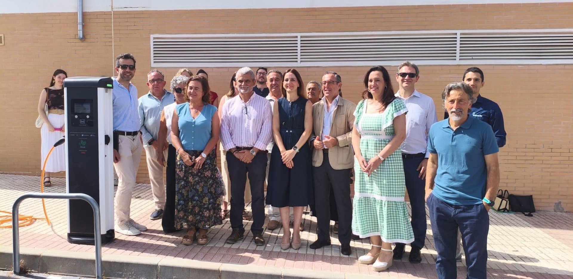 Puesto en servicio el primer cargador del proyecto de puntos de recarga de vehículos eléctricos de ayudas CITI