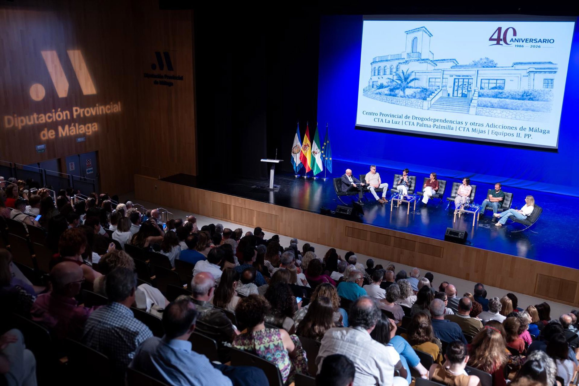 Salado destaca la labor del centro de drogodependencia que ha ayudado a más de 33.000 personas en 40 años