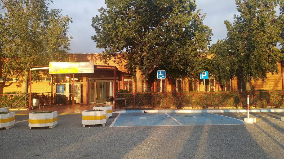 Tampm condena insultos homófobos y amenazas a funcionarios de un interno de la prisión de Alhaurín de la Torre