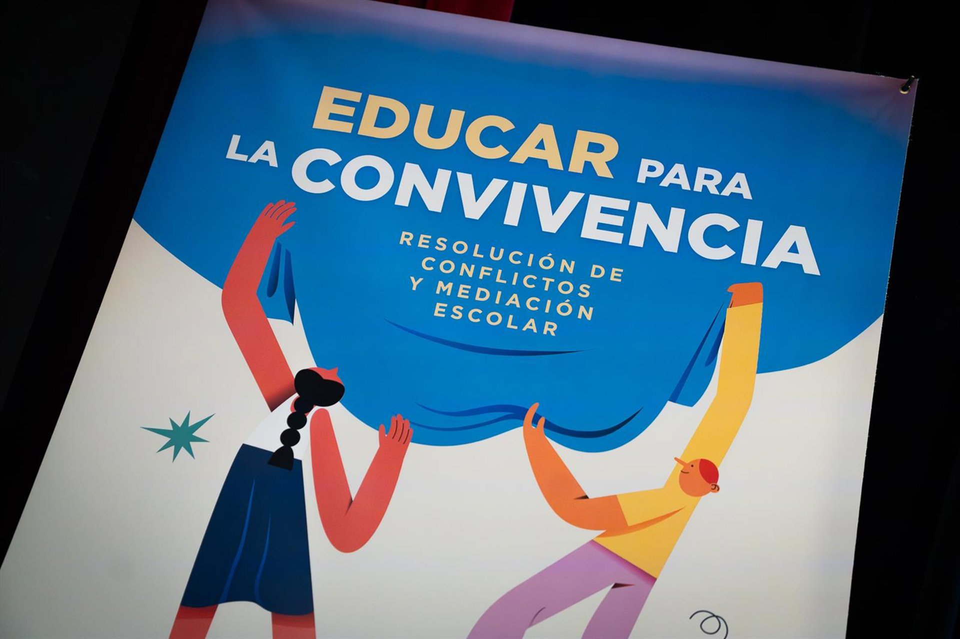Un centenar de estudiantes completan los cursos municipales en mediación escolar y resolución de conflictos