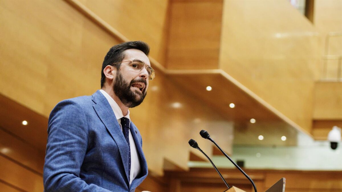 Víctor González y Elena Álvarez, elegidos candidatos del PSOE a las alcaldías de Vélez-Málaga y Fuengirola
