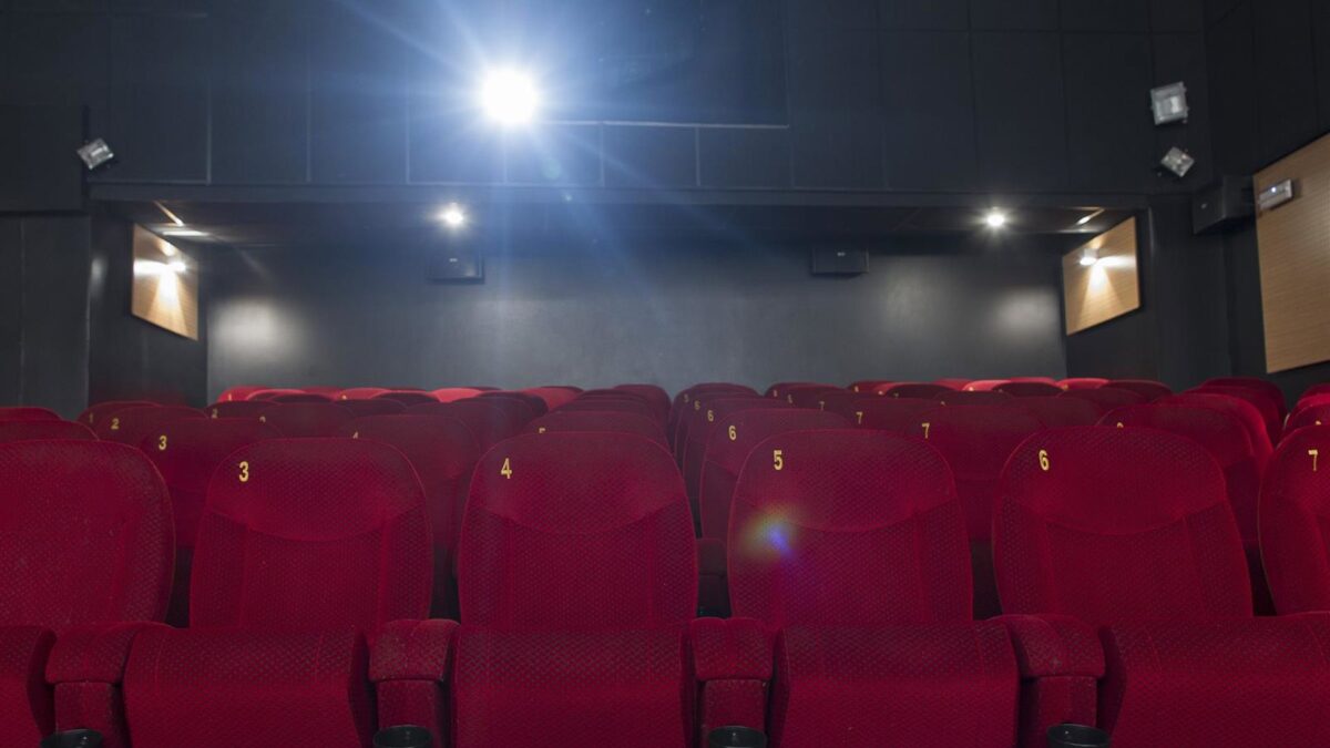 Ayuntamiento decreta la imposibilidad de continuar con los cines del edificio en calle Orense de Málaga Nostrum