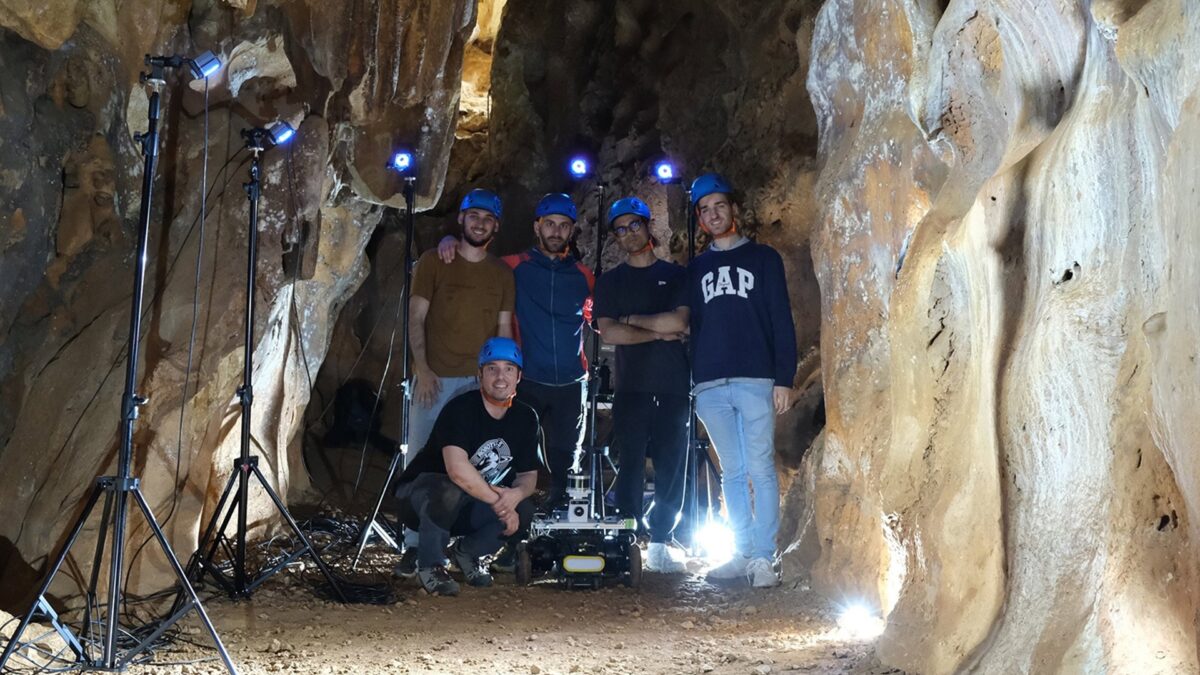 Desarrollan un proyecto con datos para la navegación robótica obtenidos en la Cueva de la Victoria