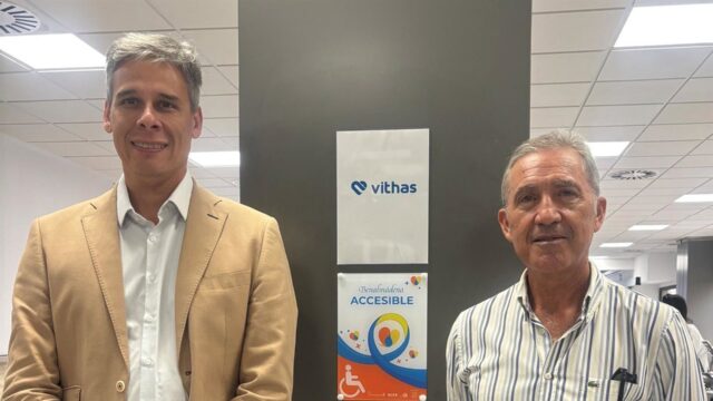 El Hospital Vithas Xanit recibe la distinción 'Benalmádena Accesible' por su inclusión y accesibilidad