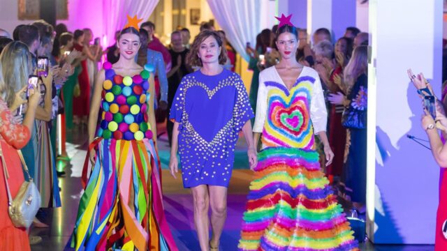 El Museo del Automóvil y de la Moda celebra 16 años con un desfile y la actuación de Blanca Paloma