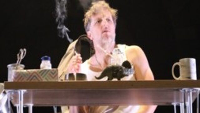 El Teatro Cánovas estrena 'CRACK. El sonido de las piedras', un monólogo sobre la adicción invisible