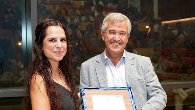 Estepona entrega a Helena Mariño el VI Premio Internacional de Poesía, dotado con 7.000 euros