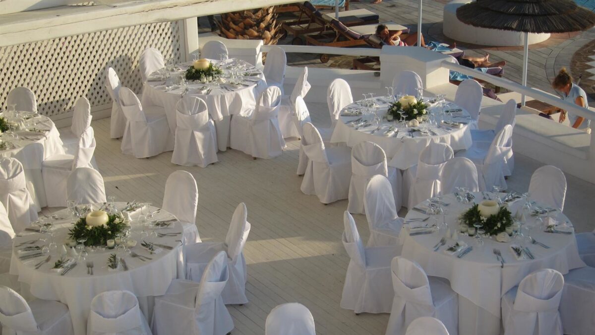 Investigan una intoxicación alimenaria tras una boda en Benalmádena con más de 40 afectados