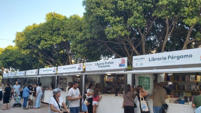 La Feria del Libro de Torremolinos reunirá a Lola Pons, Juan Manuel Gil, Miguel Santamaría e Isabel Bono