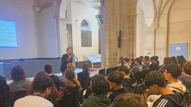 La Universidad de Málaga acerca su oferta académica a más de 400 estudiantes de Ronda y su entorno