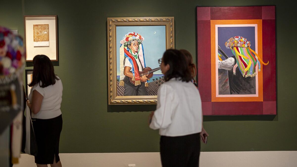 La muestra 'La Fiesta, Verdiales de Málaga' ofrece una mirada a la historia y evolución de esta tradición