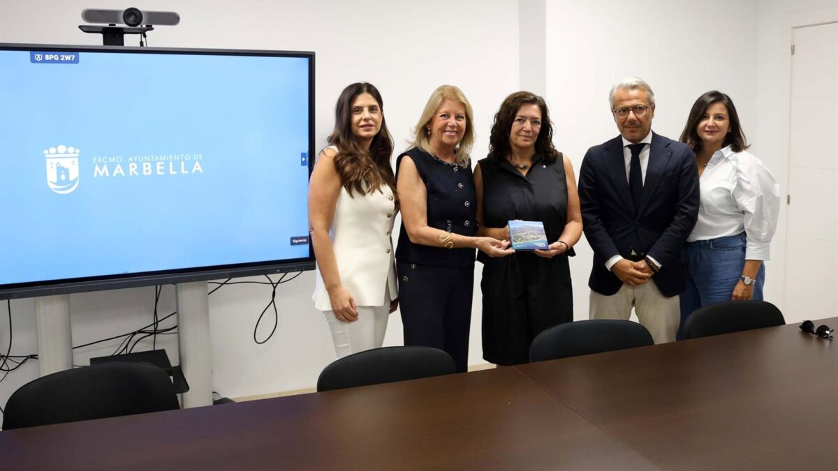 Marbella aborda con el Colegio de Arquitectos de Málaga las principales ventajas del nuevo PGOM