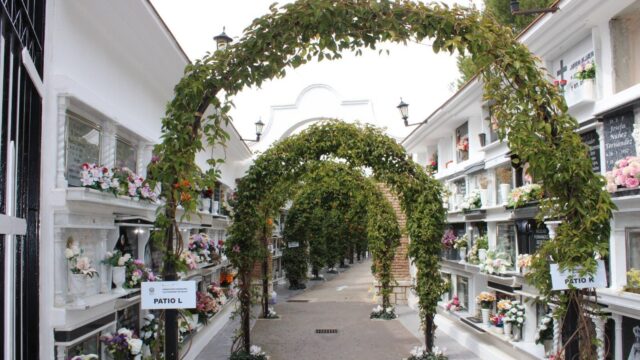 Mijas amplía el horario del cementerio y habilita autobuses para conmemorar el Día de Todos los Santos