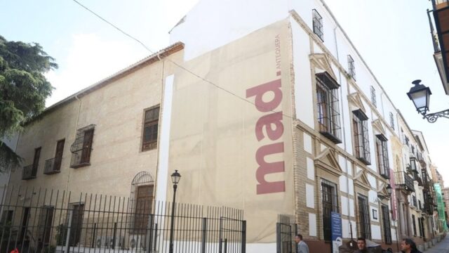 Museo de Arte de la Diputación en Antequera acoge hasta el 24 de enero la exposición 'Eres feliz y no lo sabes'