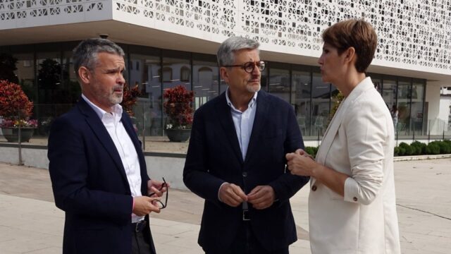 PSOE Estepona ofrece sus concejales para apartar a García Urbano de la Alcaldía mediante una moción de censura