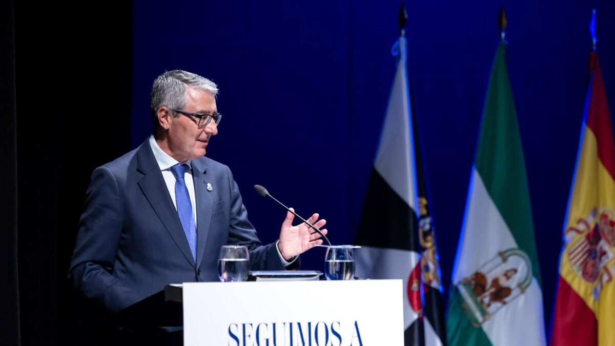 Salado destaca "el servicio público, entrega, valentía y compromiso" de Protección Civil con la seguridad