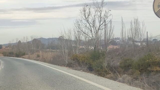 Un fallecido y cuatro heridos en una colisión frontal entre dos vehículos en Alhaurín el Grande